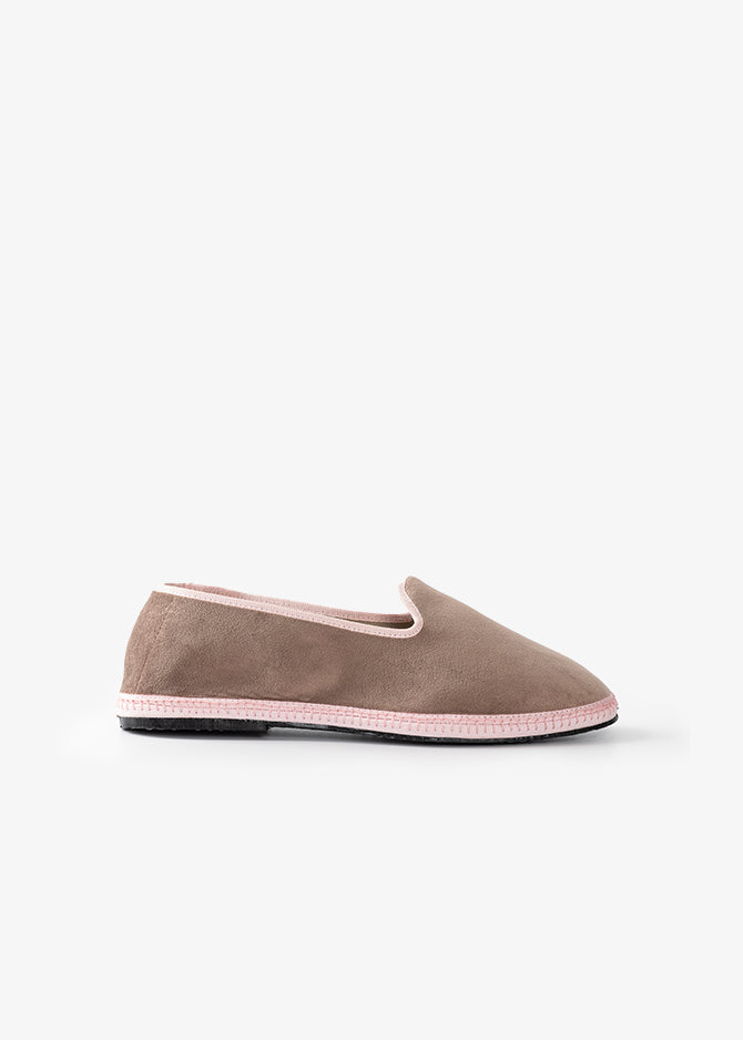 BABY TAUPE 1